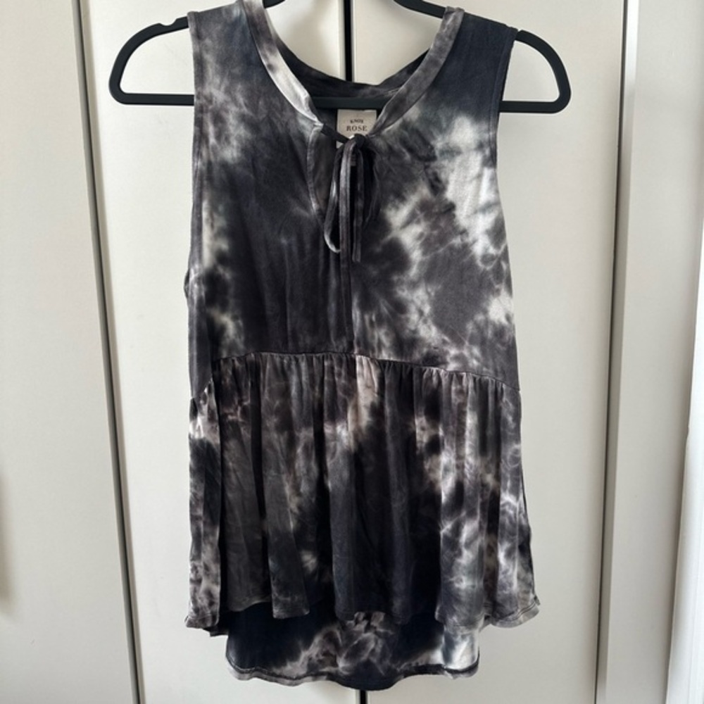 Knox Rose Flowy Tie-Dye Tank Top
